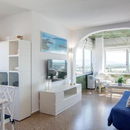 Bright Apartment Steps Away From The Beach Mareny Blau Ngoại thất bức ảnh