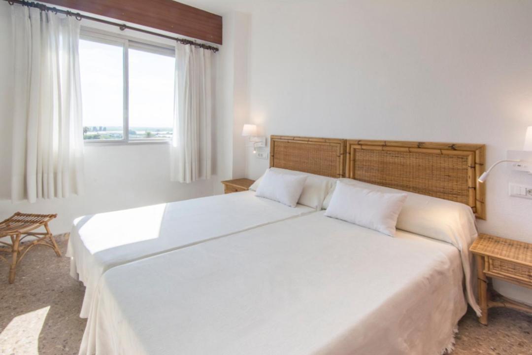 Bright Apartment Steps Away From The Beach Mareny Blau Ngoại thất bức ảnh
