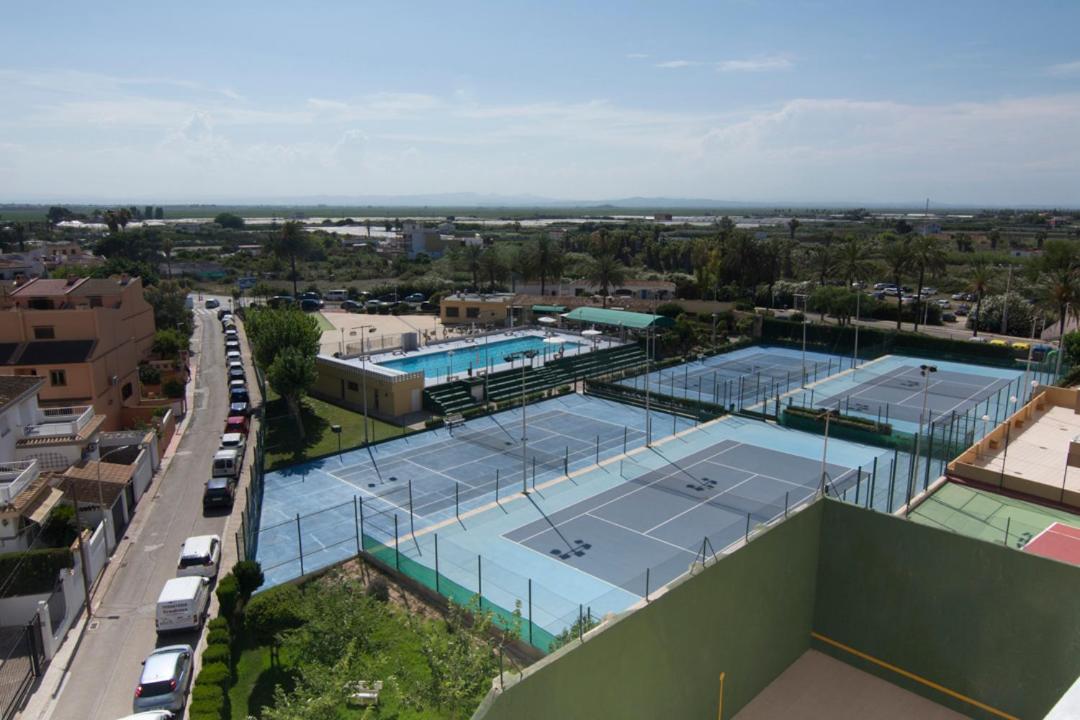 Bright Apartment Steps Away From The Beach Mareny Blau Ngoại thất bức ảnh